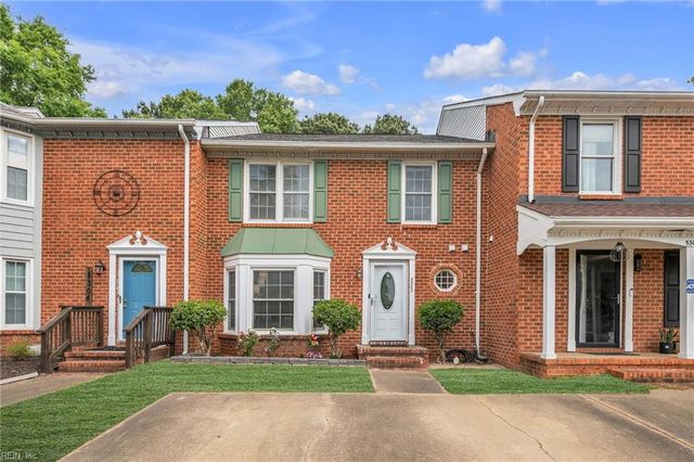 5302 Brookstone LN, Virginia Beach, VA 23455