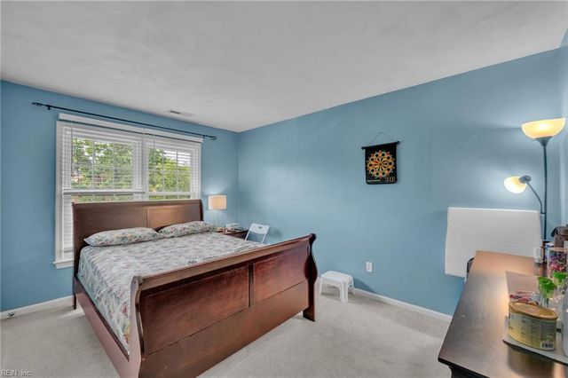 5302 Brookstone LN, Virginia Beach, VA 23455