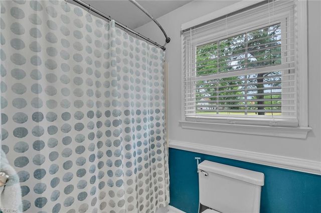 5302 Brookstone LN, Virginia Beach, VA 23455