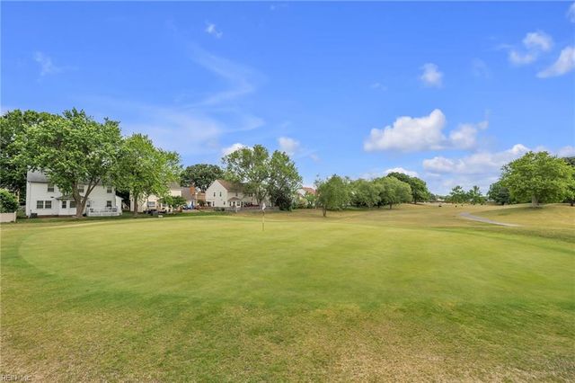 5302 Brookstone LN, Virginia Beach, VA 23455
