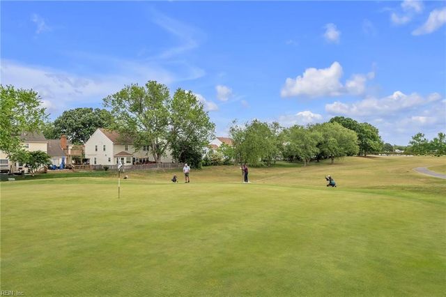 5302 Brookstone LN, Virginia Beach, VA 23455