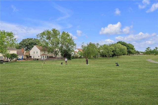 5302 Brookstone LN, Virginia Beach, VA 23455