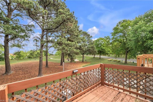 5302 Brookstone LN, Virginia Beach, VA 23455