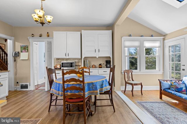 391 KIRK LN, Media, PA 19063