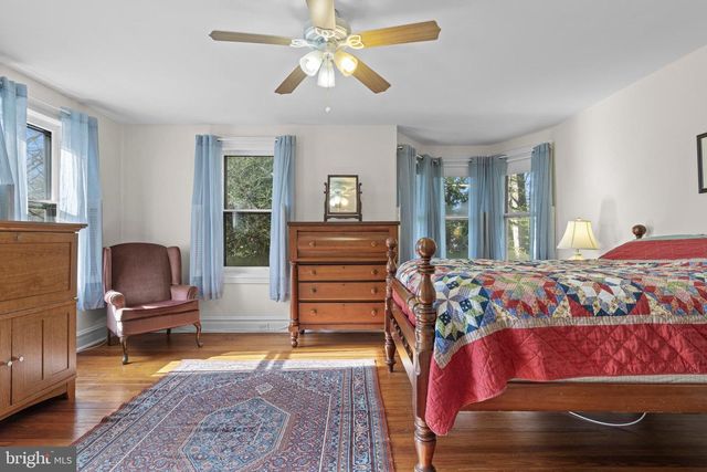 391 KIRK LN, Media, PA 19063