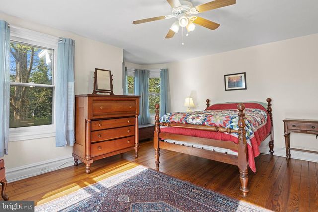 391 KIRK LN, Media, PA 19063
