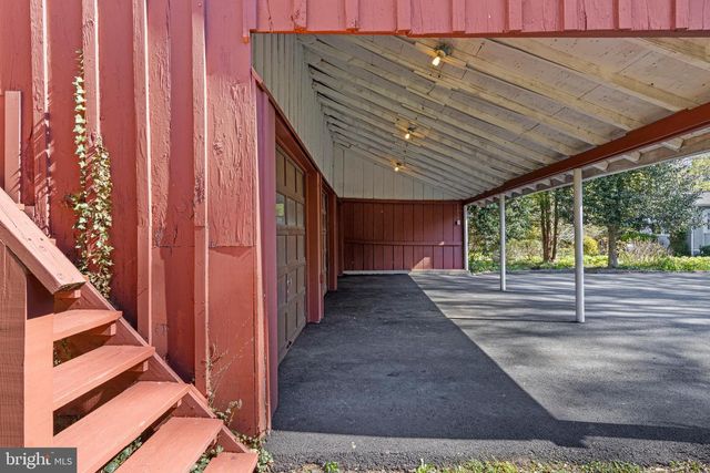 391 KIRK LN, Media, PA 19063