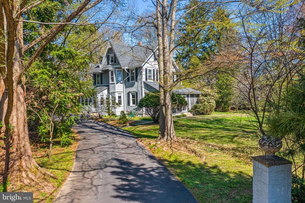 391 KIRK LN, Media, PA 19063