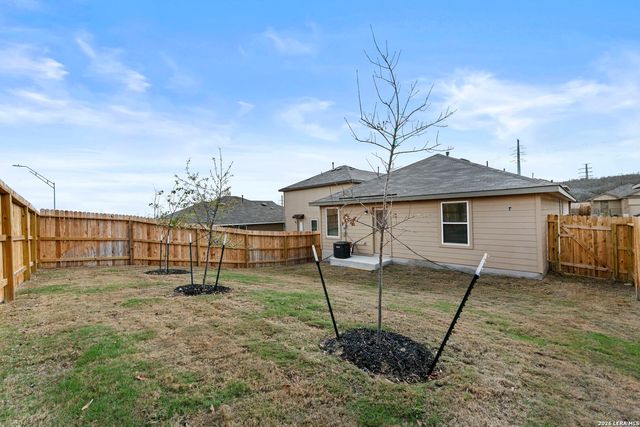 5862 Cosmic Crisp, San Antonio, TX 78252