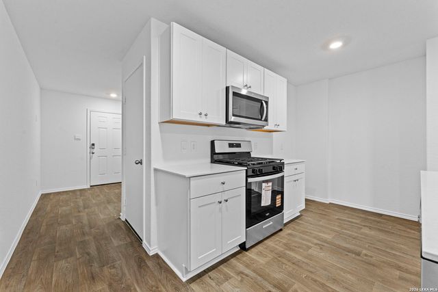 5862 Cosmic Crisp, San Antonio, TX 78252