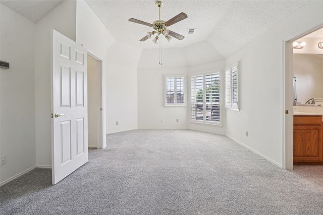 3017 Eagles Nest Drive, Bedford, TX 76021