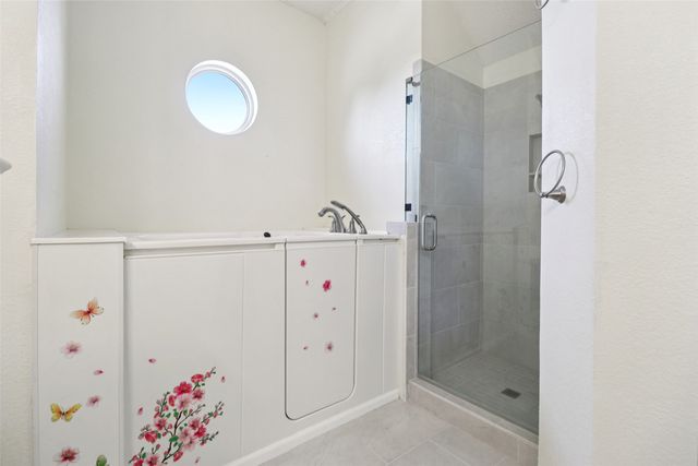 3017 Eagles Nest Drive, Bedford, TX 76021