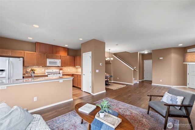 2010 Garry Oaks Avenue #A, Dupont, WA 98327