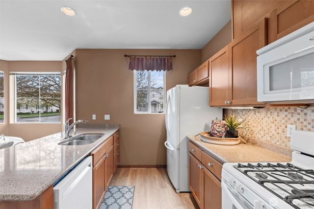 2010 Garry Oaks Avenue #A, Dupont, WA 98327