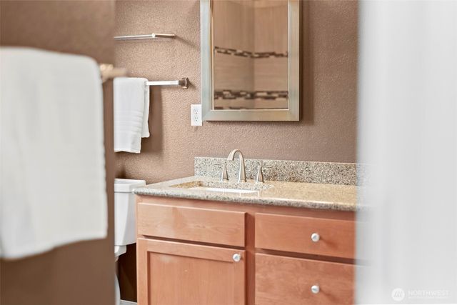 2010 Garry Oaks Avenue #A, Dupont, WA 98327