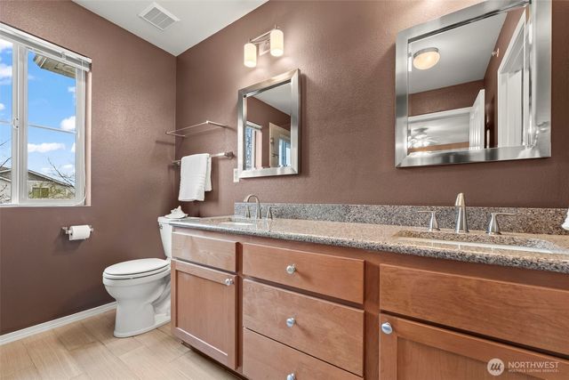 2010 Garry Oaks Avenue #A, Dupont, WA 98327
