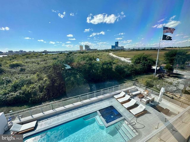 2 OCEAN DR W, Brigantine, NJ 08203