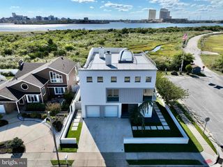 2 OCEAN DR W, Brigantine, NJ 08203