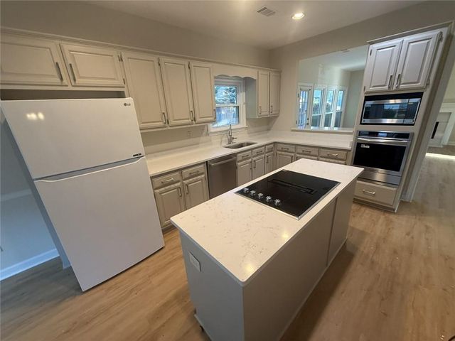 525 Birch Forest Lane, Johns Creek, GA 30005