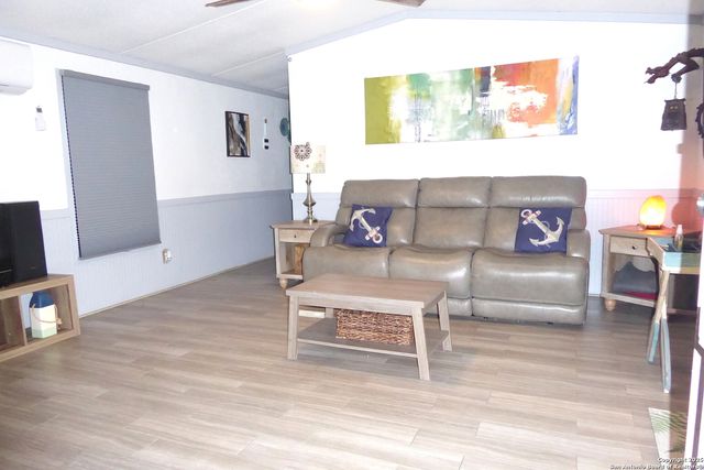 849 Tamarack, Canyon Lake, TX 78133