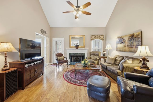 504 Stratford Ct, Franklin, TN 37069