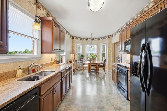 504 Stratford Ct, Franklin, TN 37069