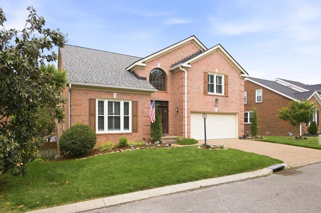 504 Stratford Ct, Franklin, TN 37069