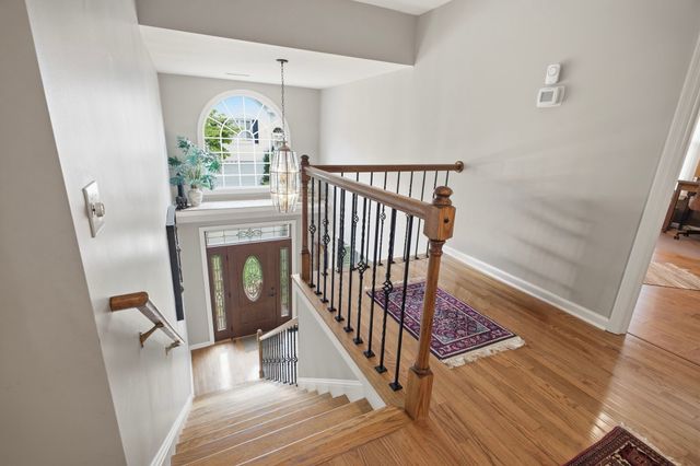 504 Stratford Ct, Franklin, TN 37069