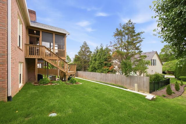 504 Stratford Ct, Franklin, TN 37069