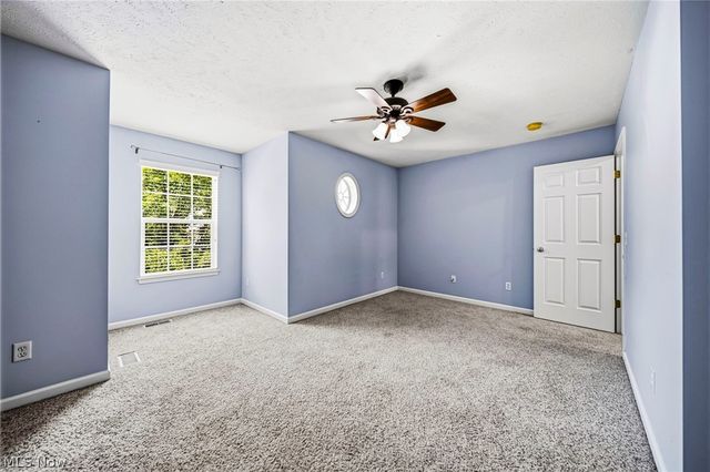 7025 Easton Way W, Concord Twp, OH 44060
