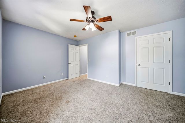 7025 Easton Way W, Concord Twp, OH 44060