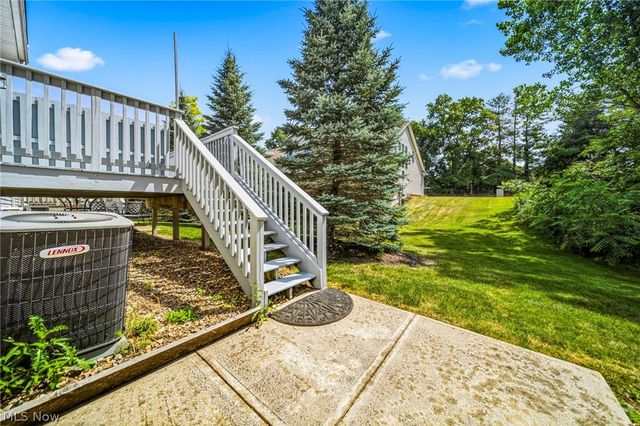 7025 Easton Way W, Concord Twp, OH 44060
