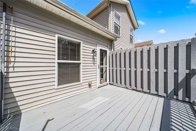 7025 Easton Way W, Concord Twp, OH 44060
