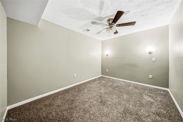 7025 Easton Way W, Concord Twp, OH 44060
