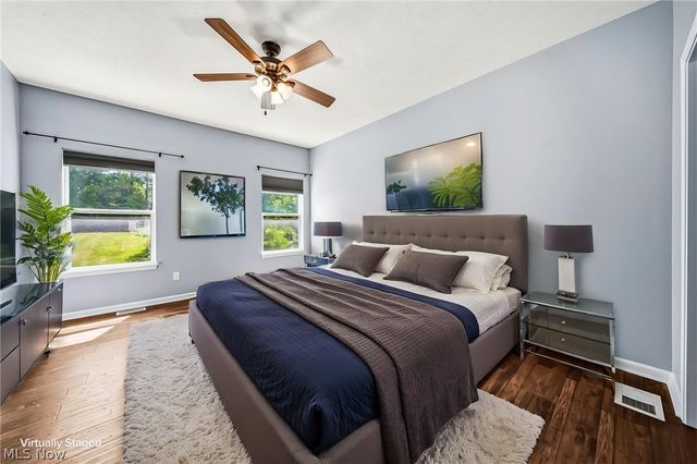 7025 Easton Way W, Concord Twp, OH 44060