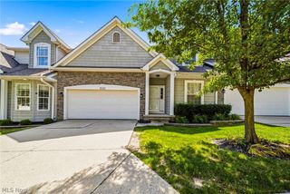 7025 Easton Way W, Concord Twp, OH 44060