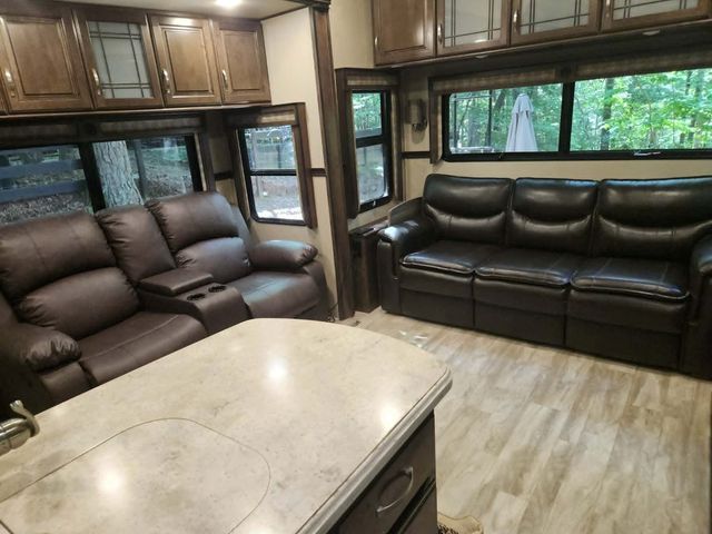 118 10th Street, Ellijay, GA 30540