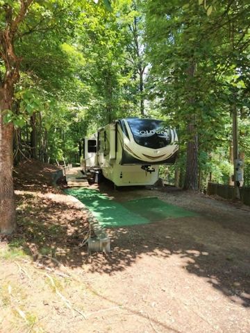 118 10th Street, Ellijay, GA 30540