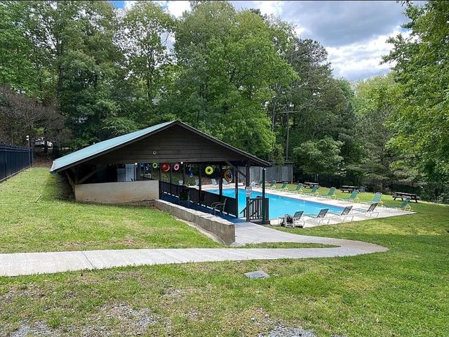 118 10th Street, Ellijay, GA 30540