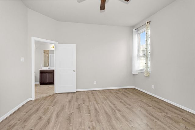 7809 Axis Ridge Drive, Magnolia, TX 77354