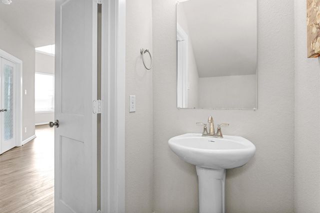 7809 Axis Ridge Drive, Magnolia, TX 77354