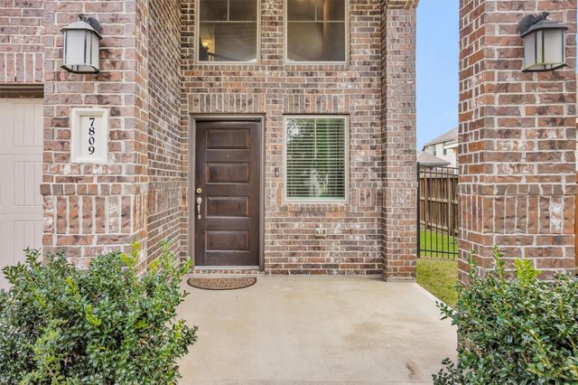 7809 Axis Ridge Drive, Magnolia, TX 77354