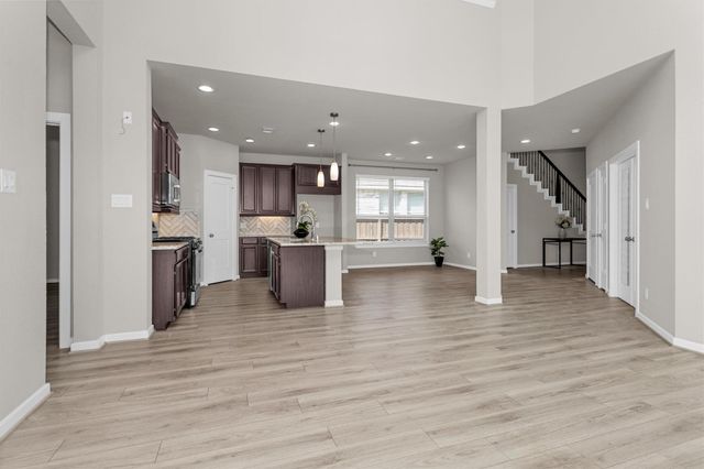 7809 Axis Ridge Drive, Magnolia, TX 77354