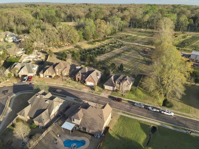 10166 CARLY DR, Lakeland, TN 38002