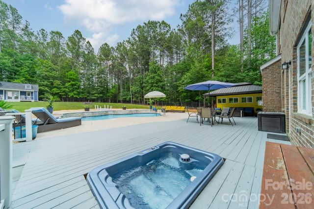 512 Stillwater Road, Troutman, NC 28166