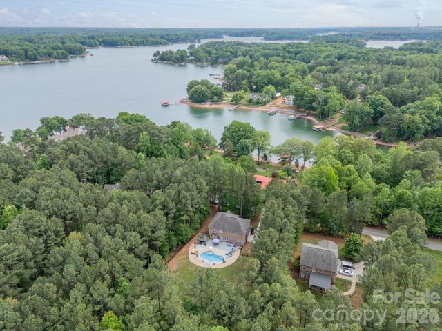 512 Stillwater Road, Troutman, NC 28166