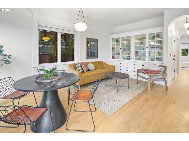 450 Ne 32ND Ave, Portland, OR 97232