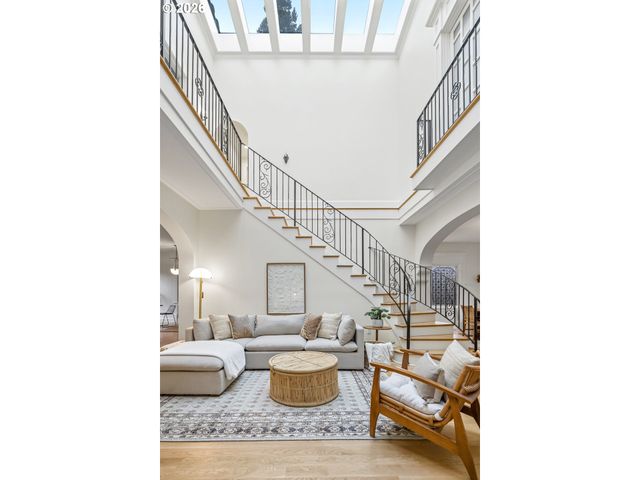 450 Ne 32ND Ave, Portland, OR 97232