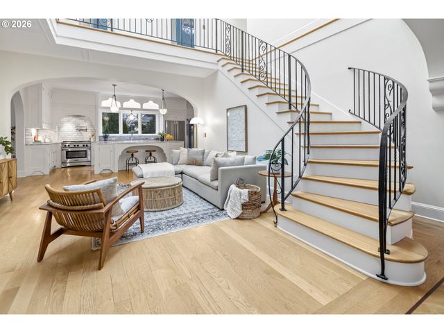 450 Ne 32ND Ave, Portland, OR 97232