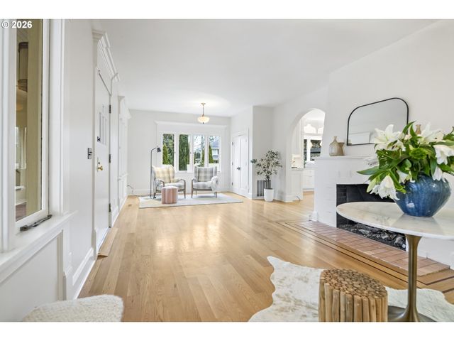 450 Ne 32ND Ave, Portland, OR 97232